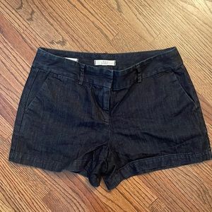 LOFT Riviera 3 in inseam Dark Wash Denim Shirts Size 4